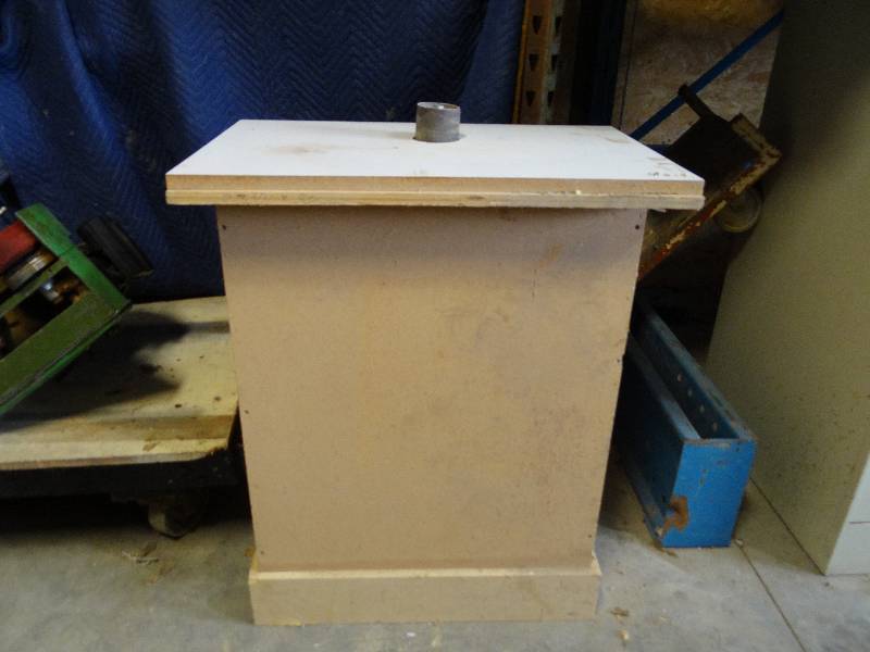 lot 7884 image: Table Belt Sander