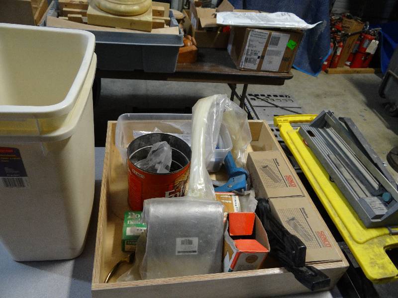 lot 7894 image: Misc. Lot  Tile Cutter
