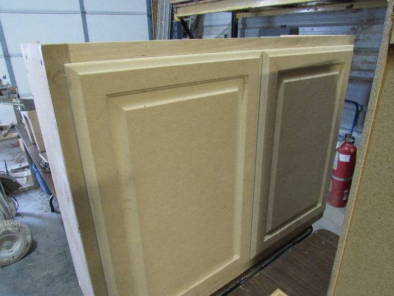 lot 7908 image: Pair of Small Cabinets  Hinge Hardware