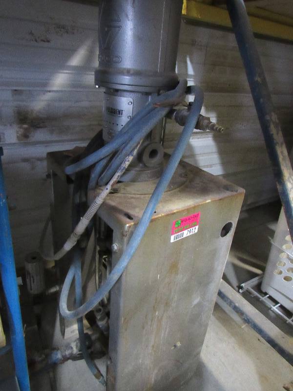 lot 7912 image: Graco - President Air Powered Pump for Rework  Parts