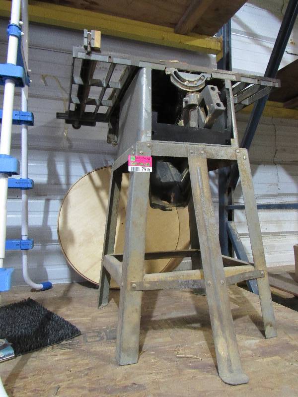 lot 7916 image: Table Saw, Pool Ladder, Lazy Susan Shelves (2) & Door Mat