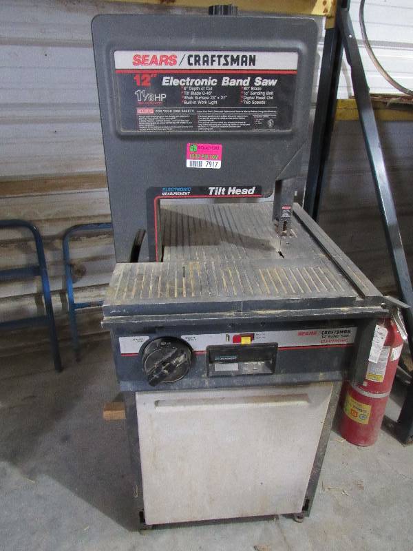 lot 7917 image: Sears  Craftsman 12 Electronic Band Saw