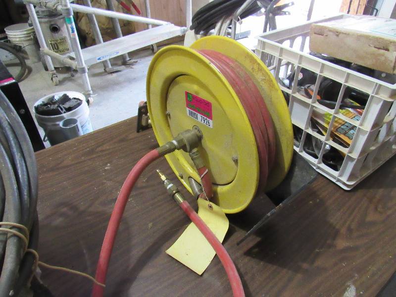 lot 7926 image: Air Hose Reel & Hose