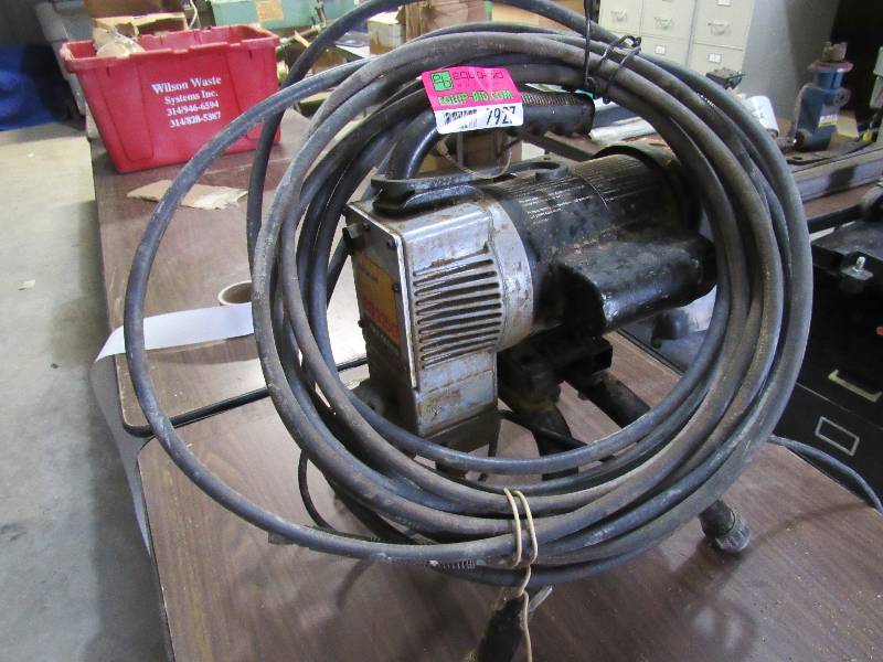 lot 7927 image: Wagner ED1150 Pro Series Airless Sprayer