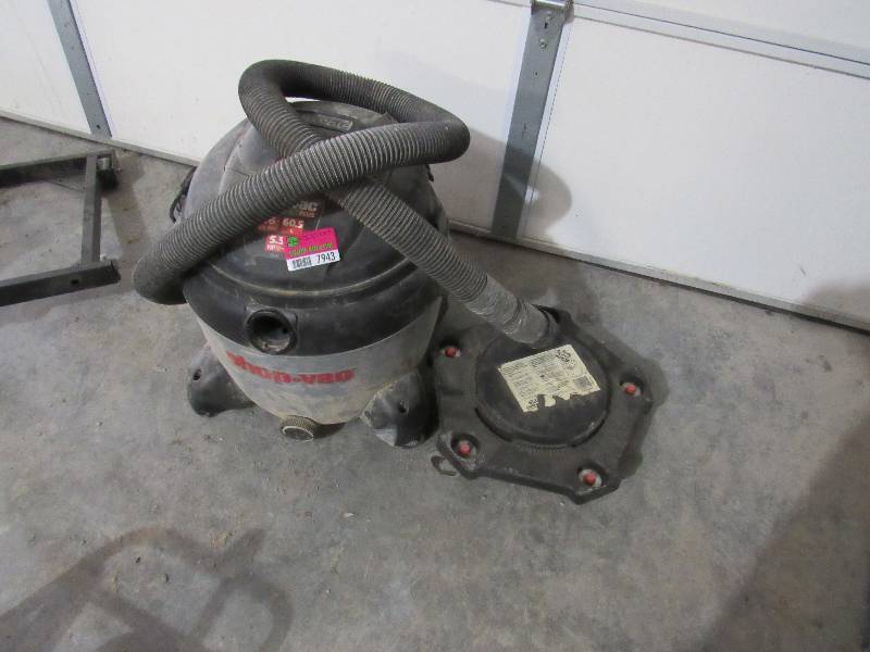 lot 7943 image: Shop Vac  Trash Can Dolly Base