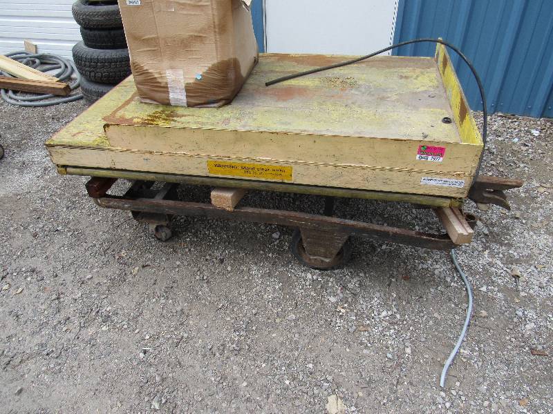 lot 7977 image: Scissor Lift  Cart (Unknown Working Condition) & Box of Drawer Glides