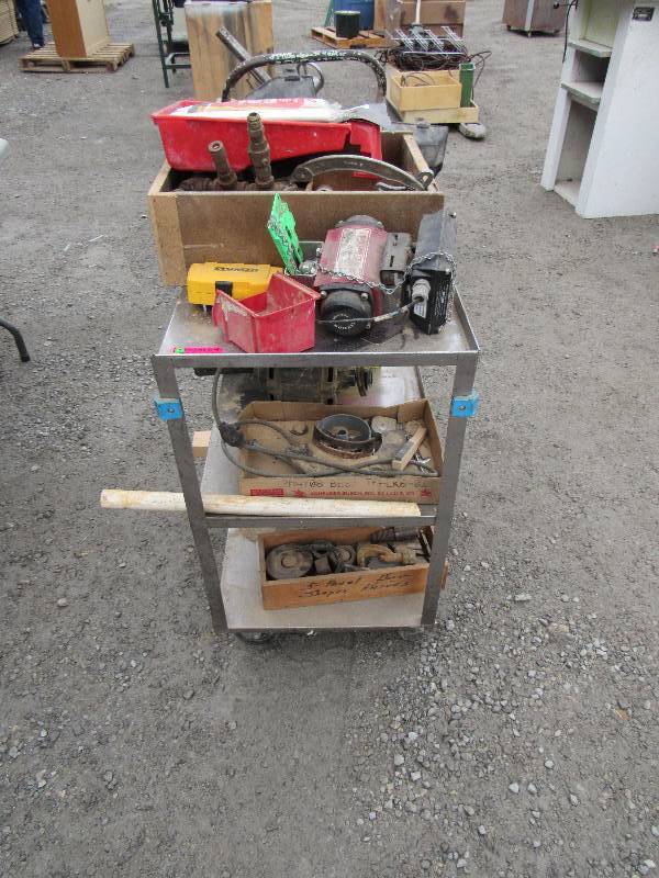 lot 7983 image: Cart & Contents