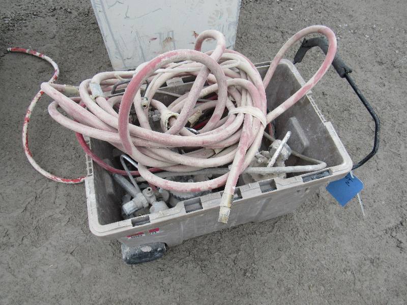 lot 7995 image: Spray Pots  Hose w Plastic Tote