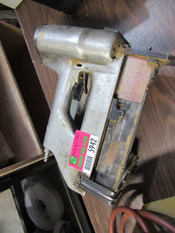 lot 5942 image: Air Nailers (Lot of 2)
