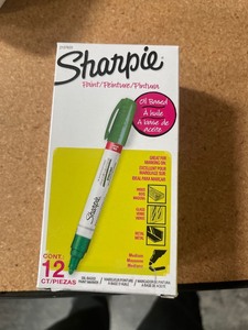 lot 7862071 image: Permanent Paint Marker Medium Bullet Tip Green 12Pack