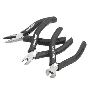 lot 7862192 image: Husky Mini Pliers Set (misc box)