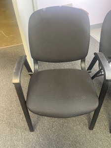 lot 7862204 image: black office chair