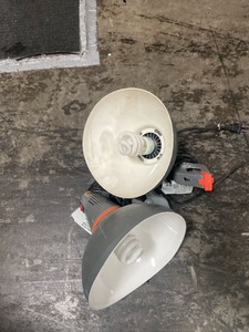 lot 7862234 image: Set of Two Lights with Clips