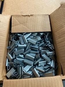 lot 7862244 image: 12 High Strength Seals Box