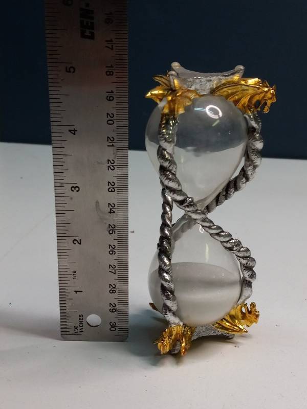 lot 1157 image: Decorative Dragon Wing Hourglass