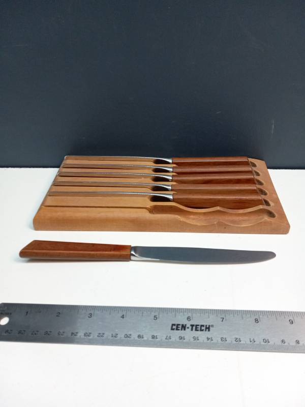 lot 12368 image: Vintage Ekco Stainless Steel Knife Set with Wooden Block