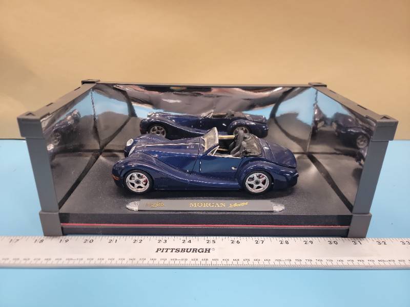 lot 12557 image: Maisto Morgan Aero 8 Die-Cast Model Car
