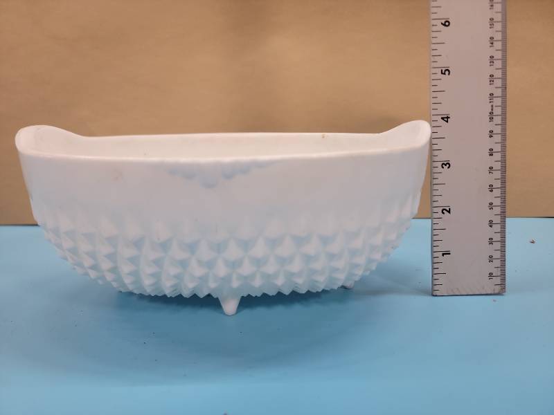 lot 12575 image: Vintage Milk Glass Diamond Point Bowl
