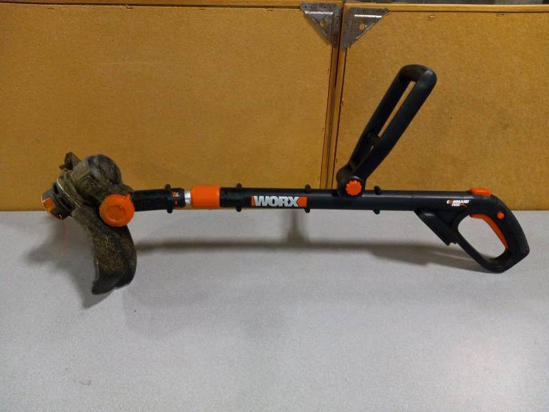 lot 12611 image: WORX WG170 Electric String Trimmer
