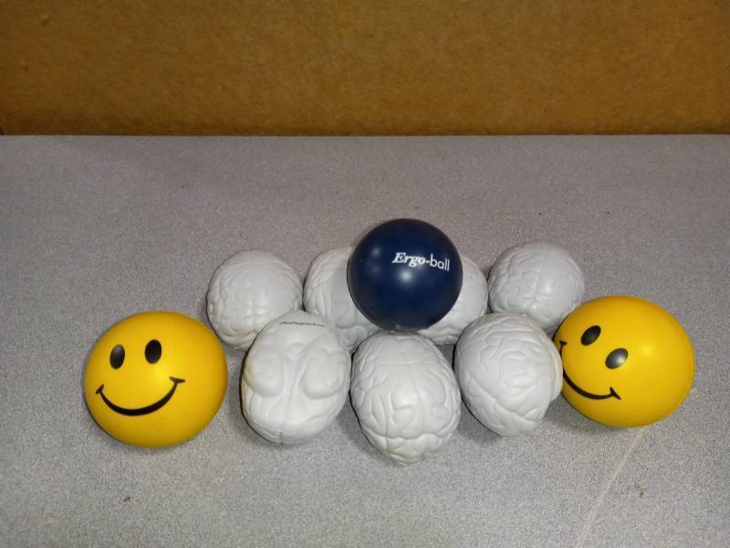 lot 12614 image: Stress Relief Ball Collection - Brain and Smiley Set