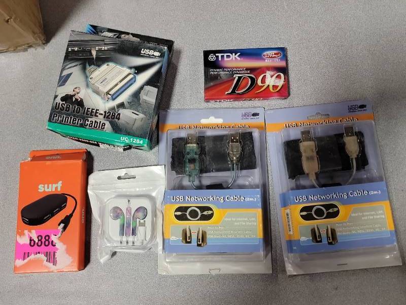 lot 12643 image: Vintage Computer Accessories Bundle