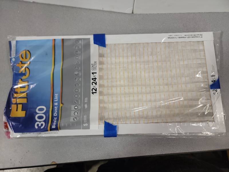lot 12654 image: Lot of 2 Filtrete 300 Basic Dust & Lint Air Filter 12x24x1