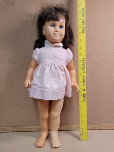 lot 8713 image: Vintage 1960 Mattel Chatty Cathy Doll