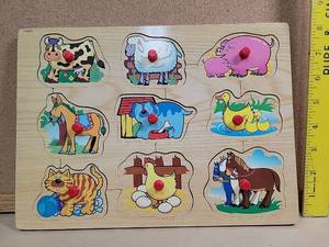 lot 8722 image: Wooden Farm Animals Peg Puzzle Board