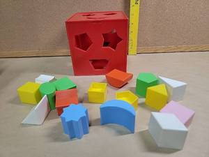 lot 8725 image: Vintage Child Guidance Shape Sorter Cube Toy