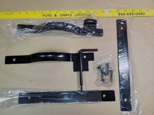 lot 8732 image: Black Metal Door Hinge Hardware Kit