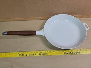 lot 8737 image: Vintage Copco Denmark White Enamel Frying Pan