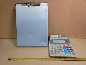 lot 19416 image: Royal HD7000 Calculator with Aluminum Clipboard Set