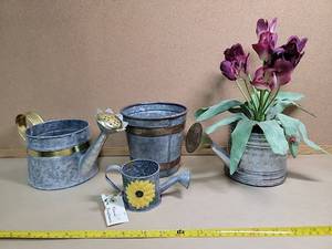 lot 19426 image: Vintage Style Galvanized Metal Watering Can Set