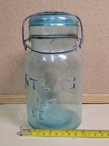 lot 19428 image: Vintage Atlas E-Z Seal Aqua Glass Canning Jar