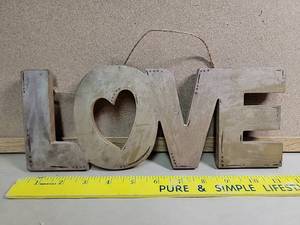 lot 30026 image: Decorative LOVE Sign with Heart Detail