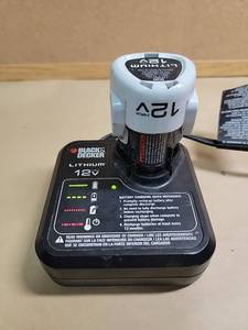 lot 30031 image: Black & Decker 12V Lithium Battery Charger with Battery