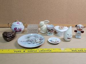 lot 30044 image: Vintage Decorative Trinket Collection