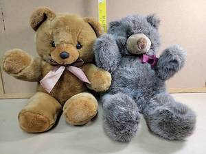 lot 30069 image: Vintage Cuddle Wit & Plush Creations Bears Set - Tan and Gray