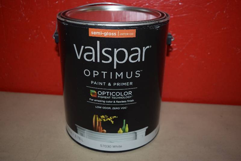 lot 30 image: Gallon Valspar Optimus Paint & Primer