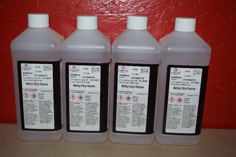 lot 113 image: 4 Liters Methyl Ethyl Ketone