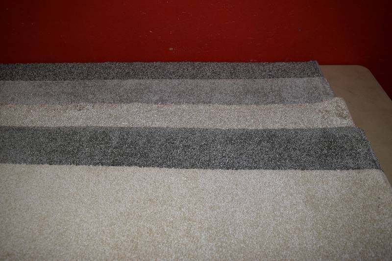 lot 135 image: 10 Rugs