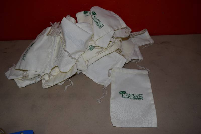 lot 166 image: 100 Drawstring Bags