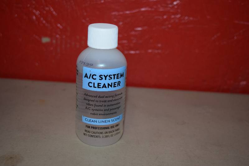 lot 182 image: 12 Bottles AC System Cleaner