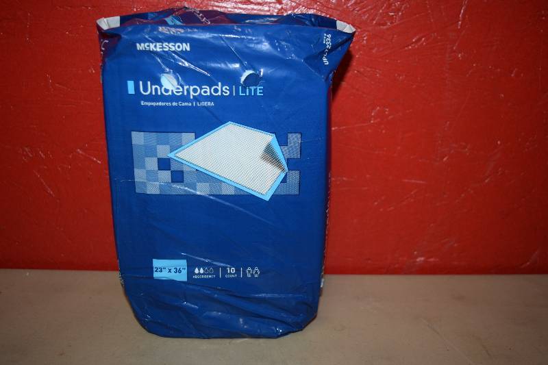 lot 229 image: 15 Packages of 10 McKesson Underpads Hospital Chucks