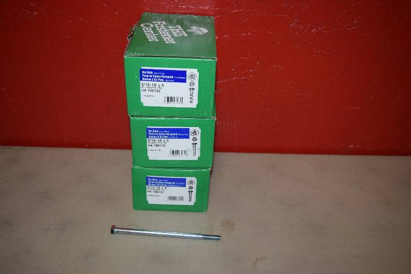 lot 253 image: 150 Hillman Hex Bolts