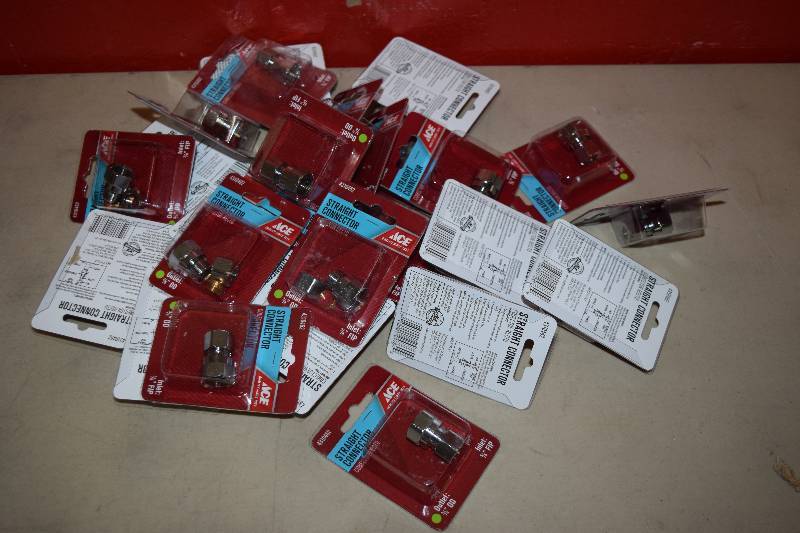 lot 259 image: 25 Ace Straight Connectors