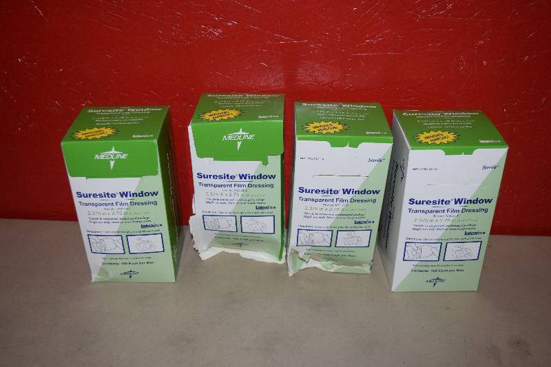 lot 321 image: 4 Boxes of 100 Suresite Window Transparent Film Dressing