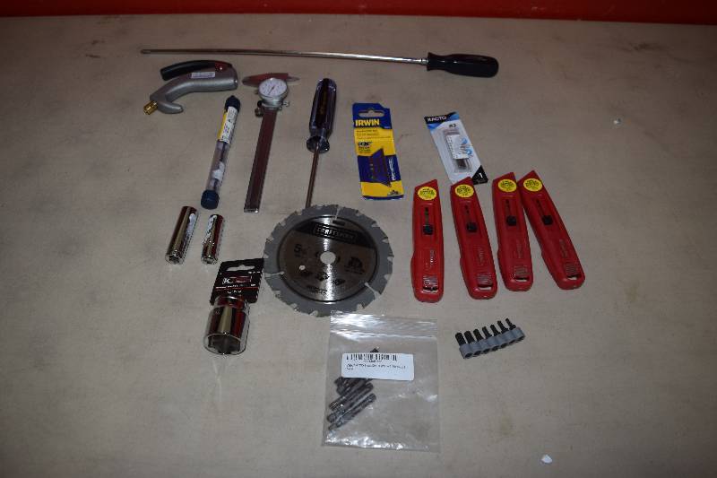 lot 353 image: Tools