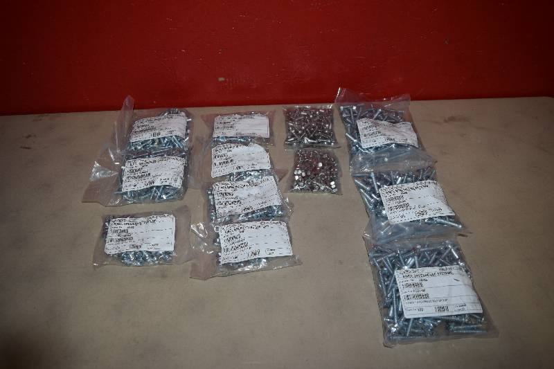 lot 371 image: Carriage Bolts and Nuts