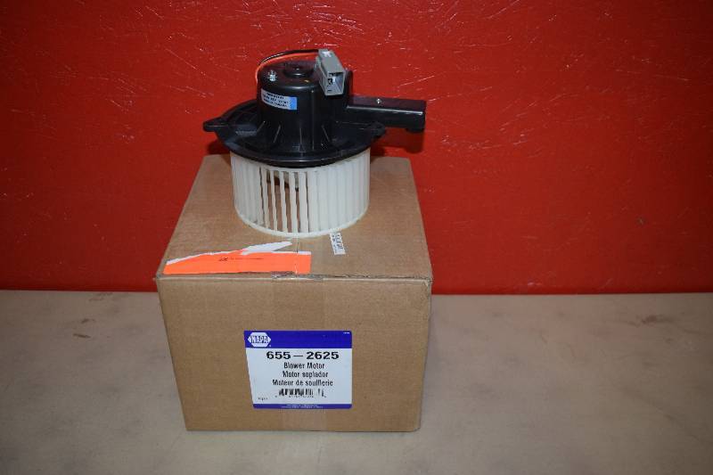lot 383 image: Napa Blower Motor